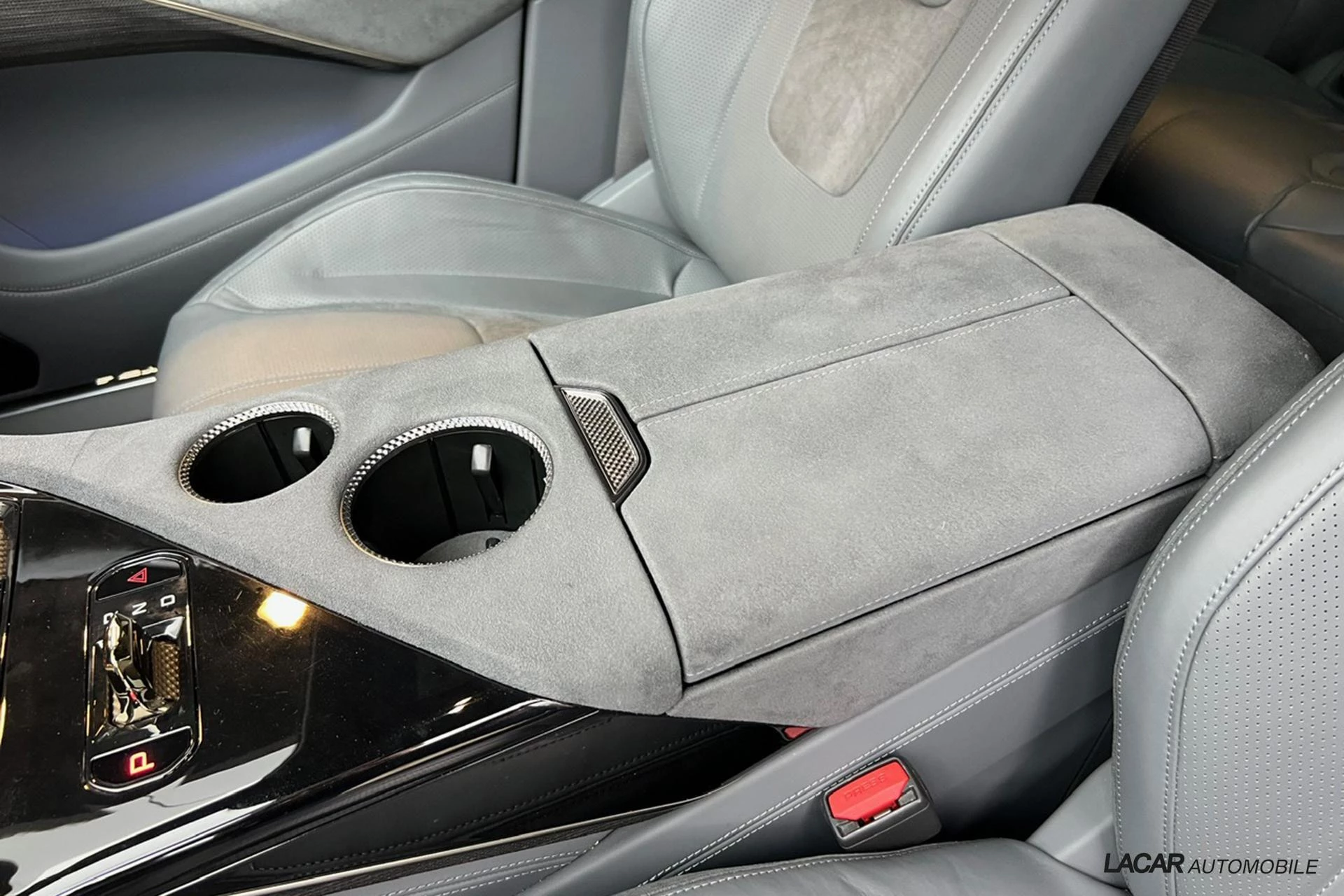 Hoofdafbeelding Lotus Eletre