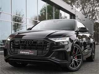 Audi Q8 55TFSI E 381pk Quattro Competition RS-Zetels Pano B&O HUD Softclose 360Camera 22-INCH