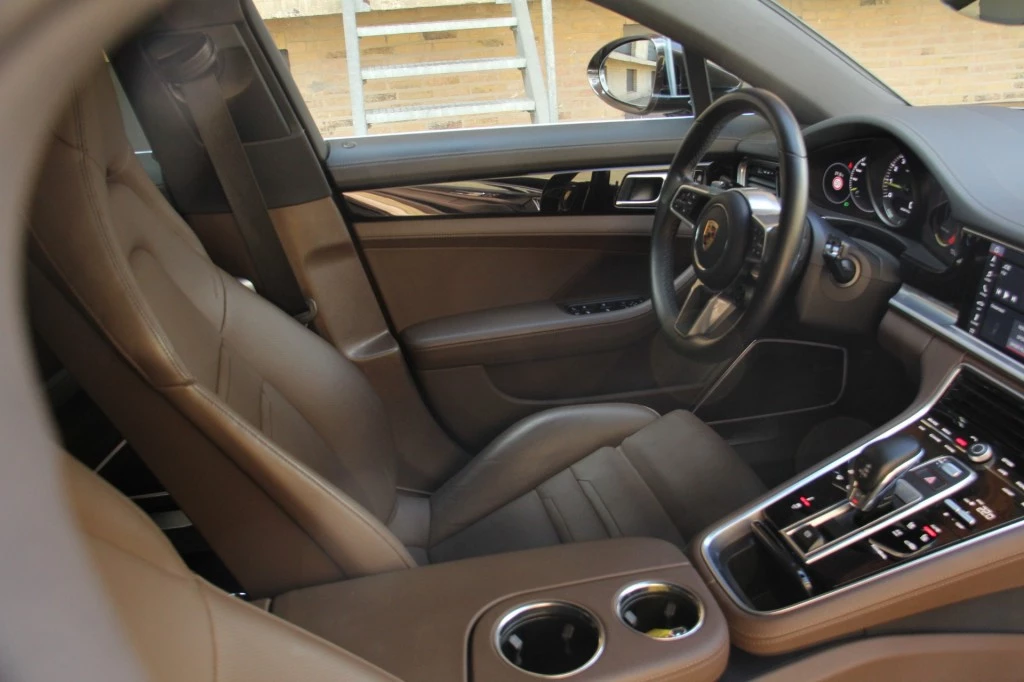 Hoofdafbeelding Porsche Panamera