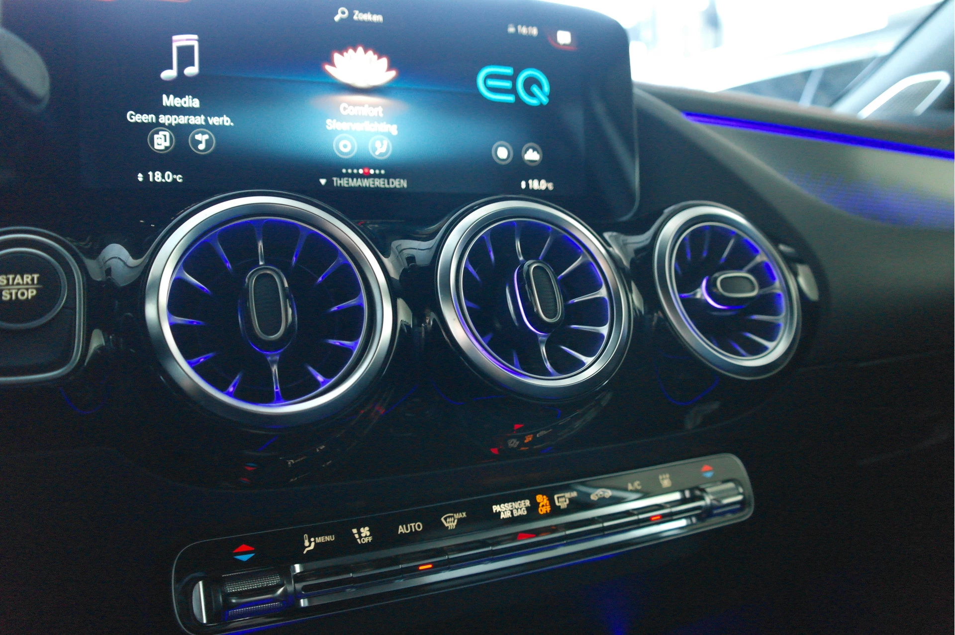 Hoofdafbeelding Mercedes-Benz EQA