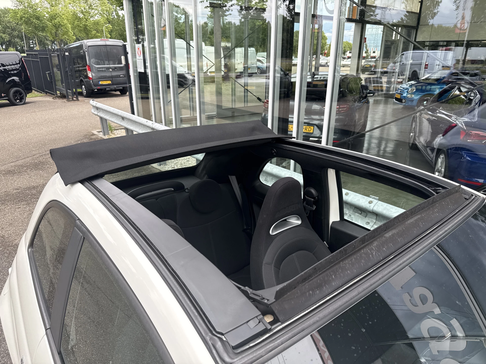 Hoofdafbeelding Fiat 500C