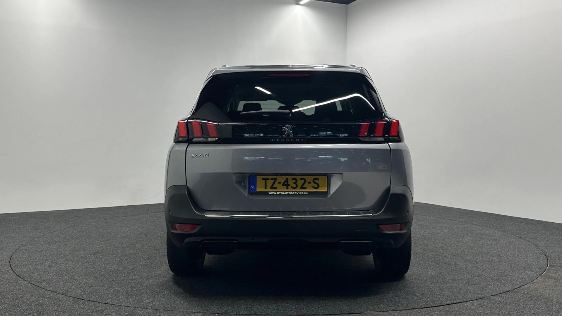 Hoofdafbeelding Peugeot 5008