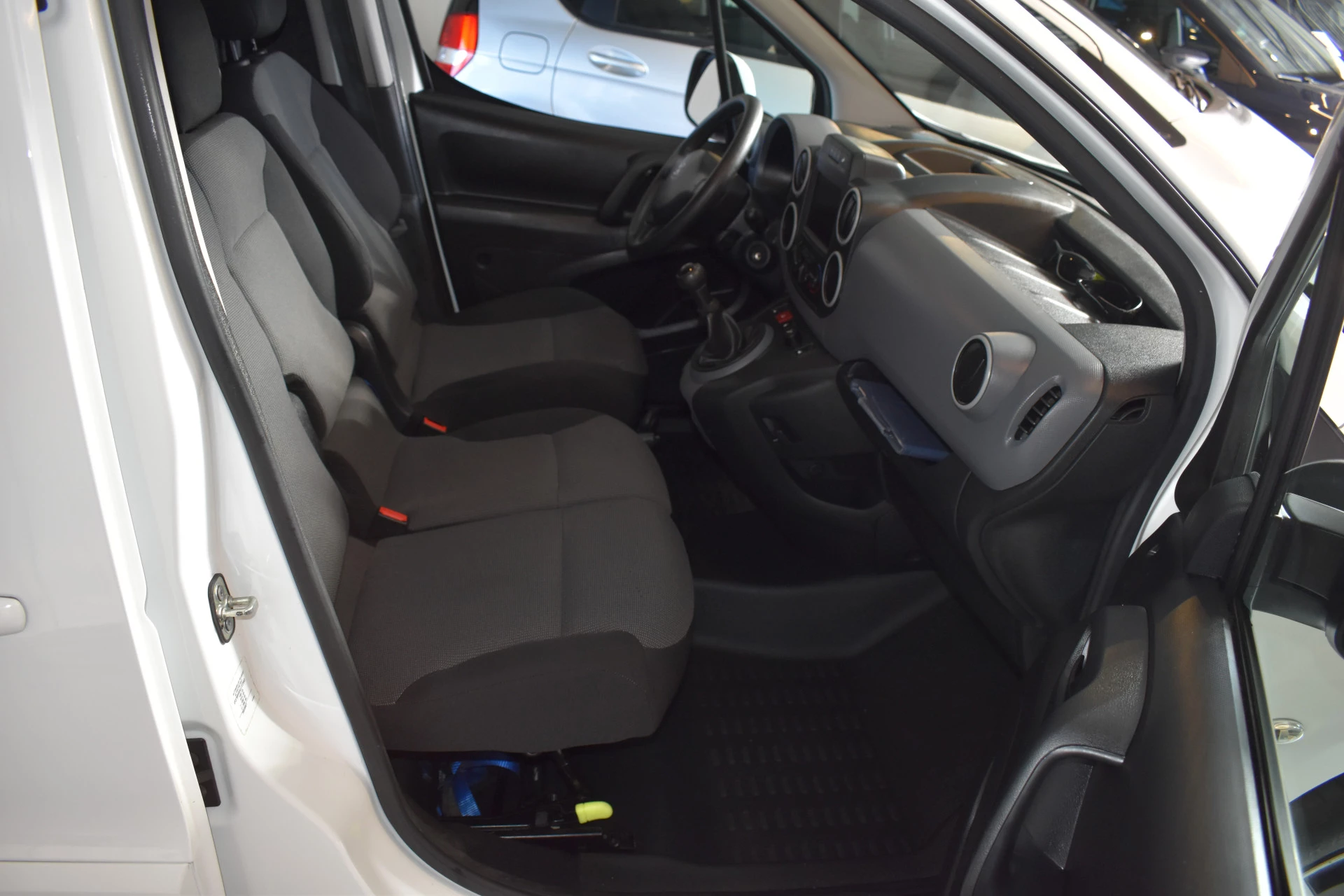 Hoofdafbeelding Peugeot Partner