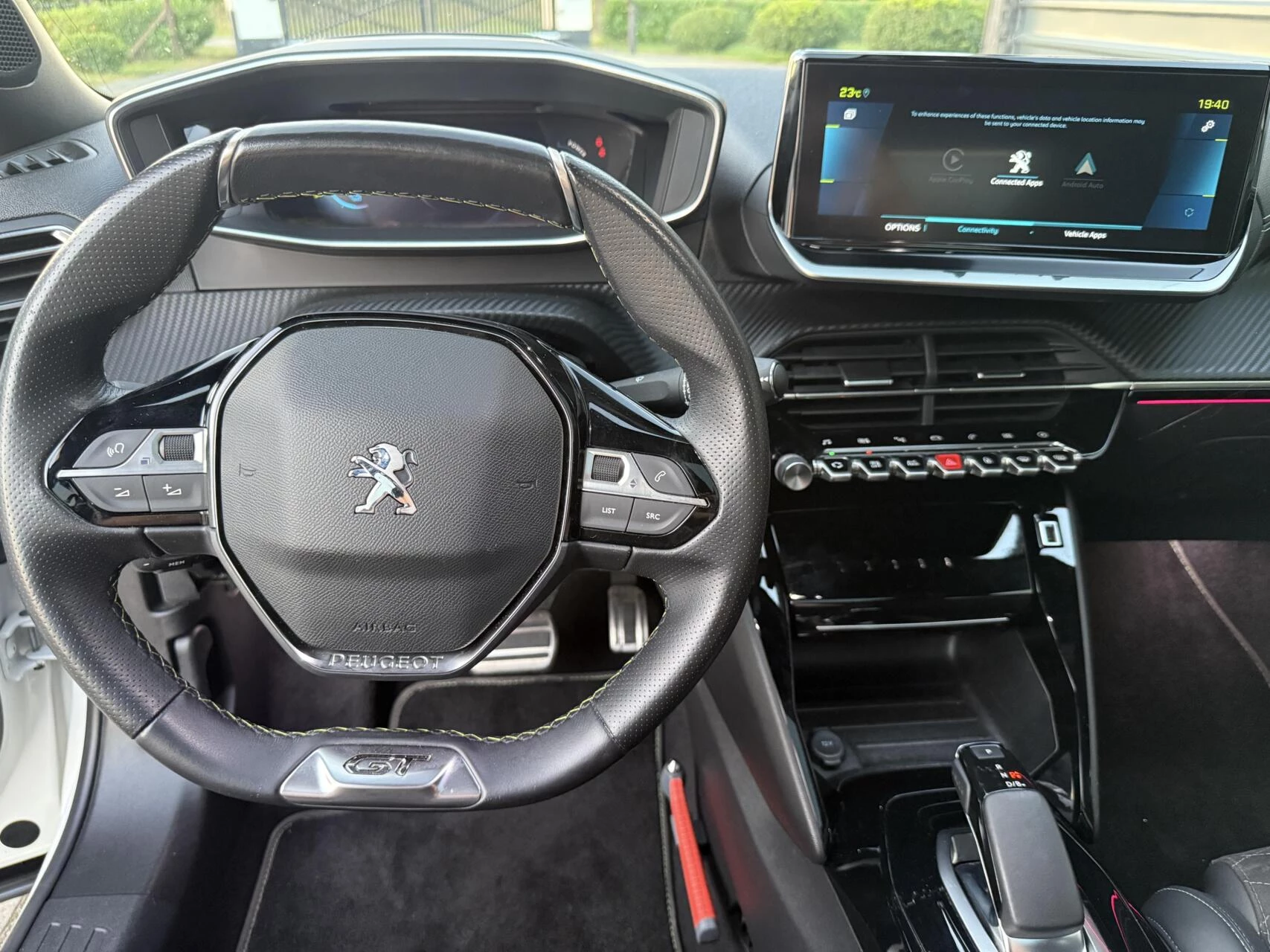 Hoofdafbeelding Peugeot e-2008