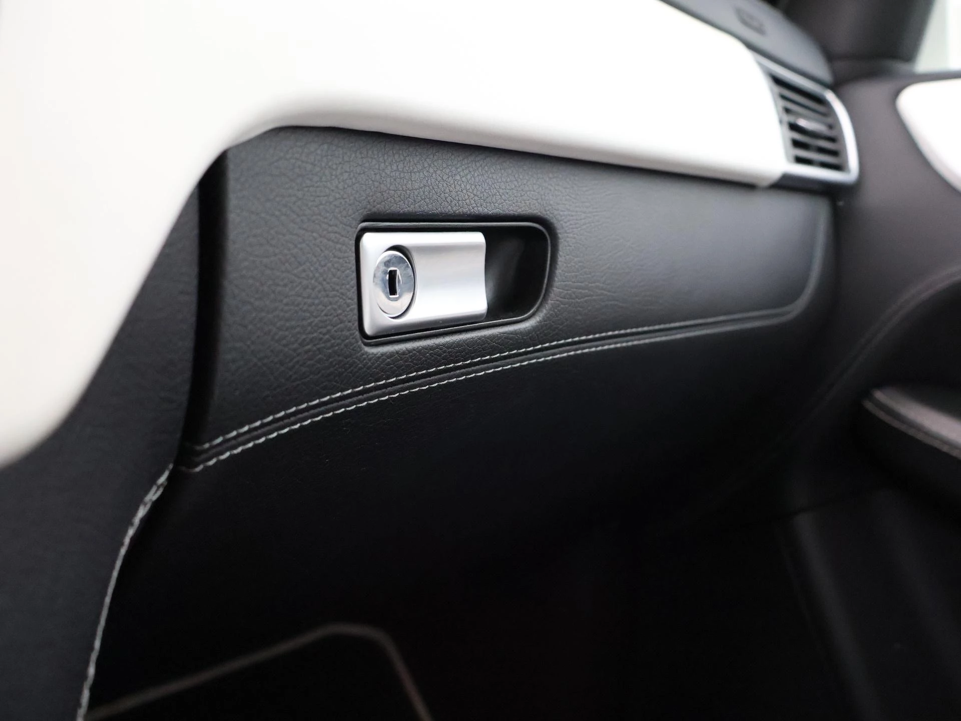 Hoofdafbeelding Mercedes-Benz M-Klasse