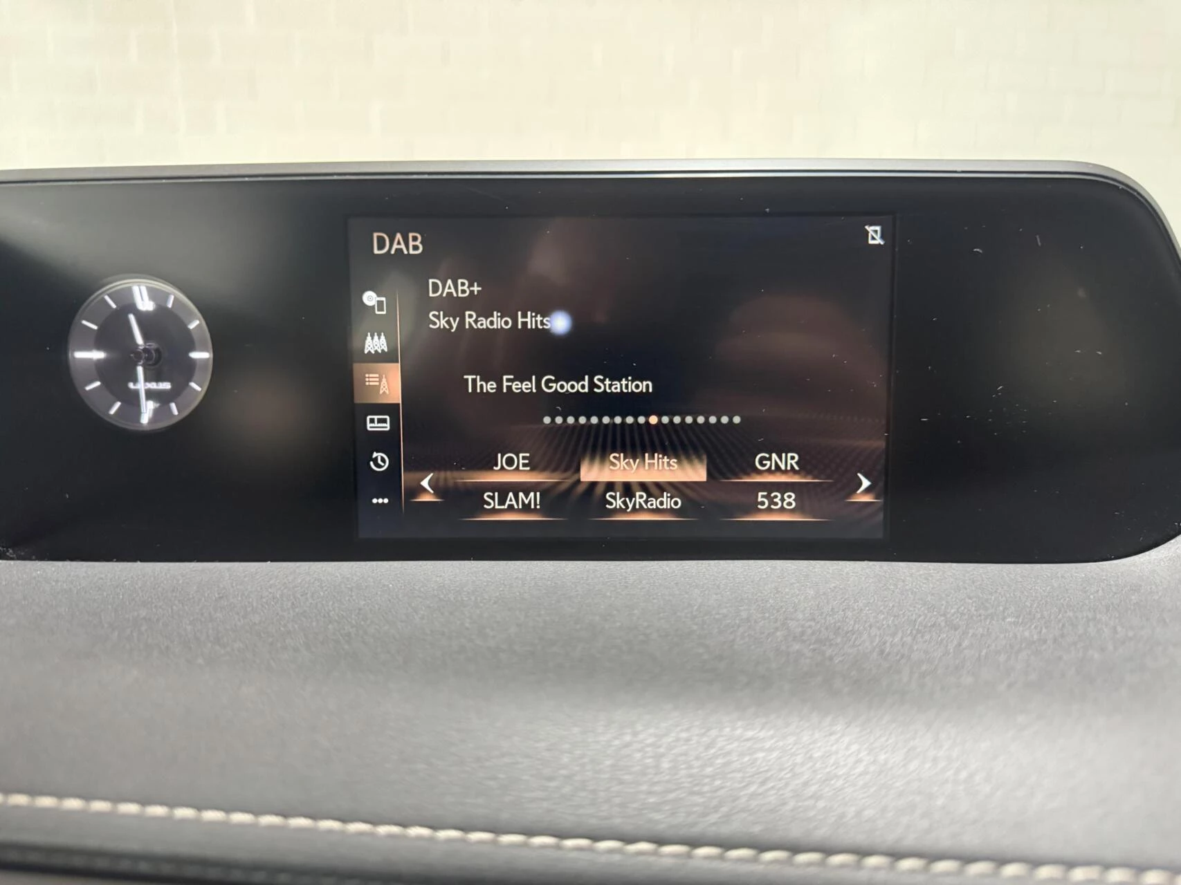 Hoofdafbeelding Lexus UX