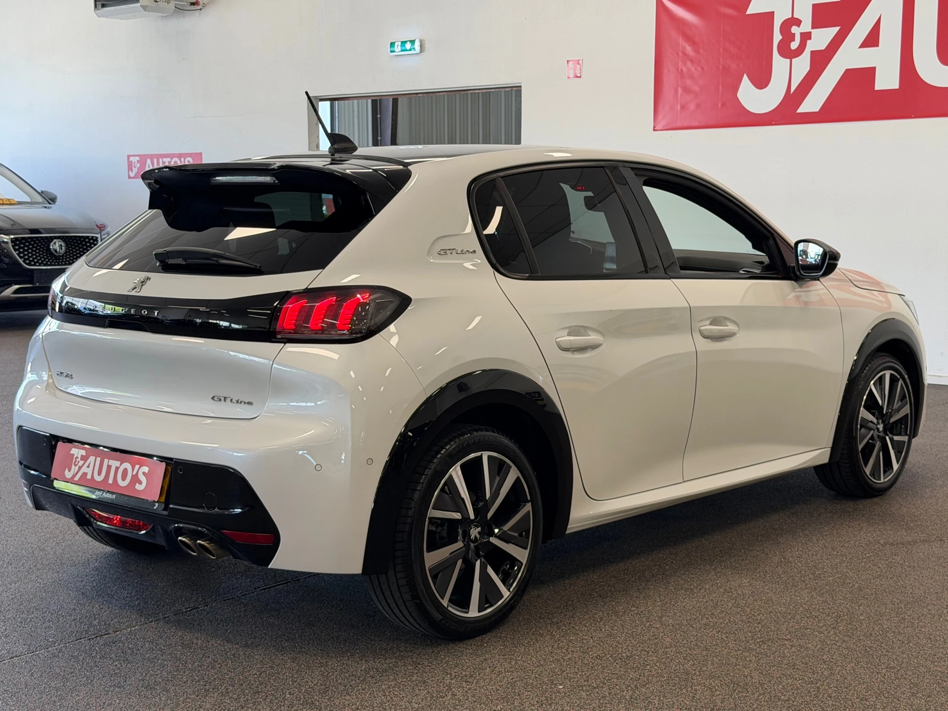 Hoofdafbeelding Peugeot 208