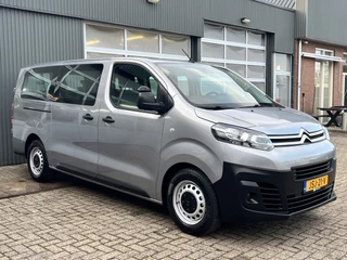 Hoofdafbeelding Citroën Jumpy Citroën Jumpy 1.5 BlueHDi XL Marge BTW en BPM vrij!! Airco Cruise controle Trekhaak 2500kg Navigatiesysteem Personenvervoer 8-Persoons Parkeerhulp achter Apple carplay 1e eigenaar Euro 6 Bpm en Btw vrij voor particulier