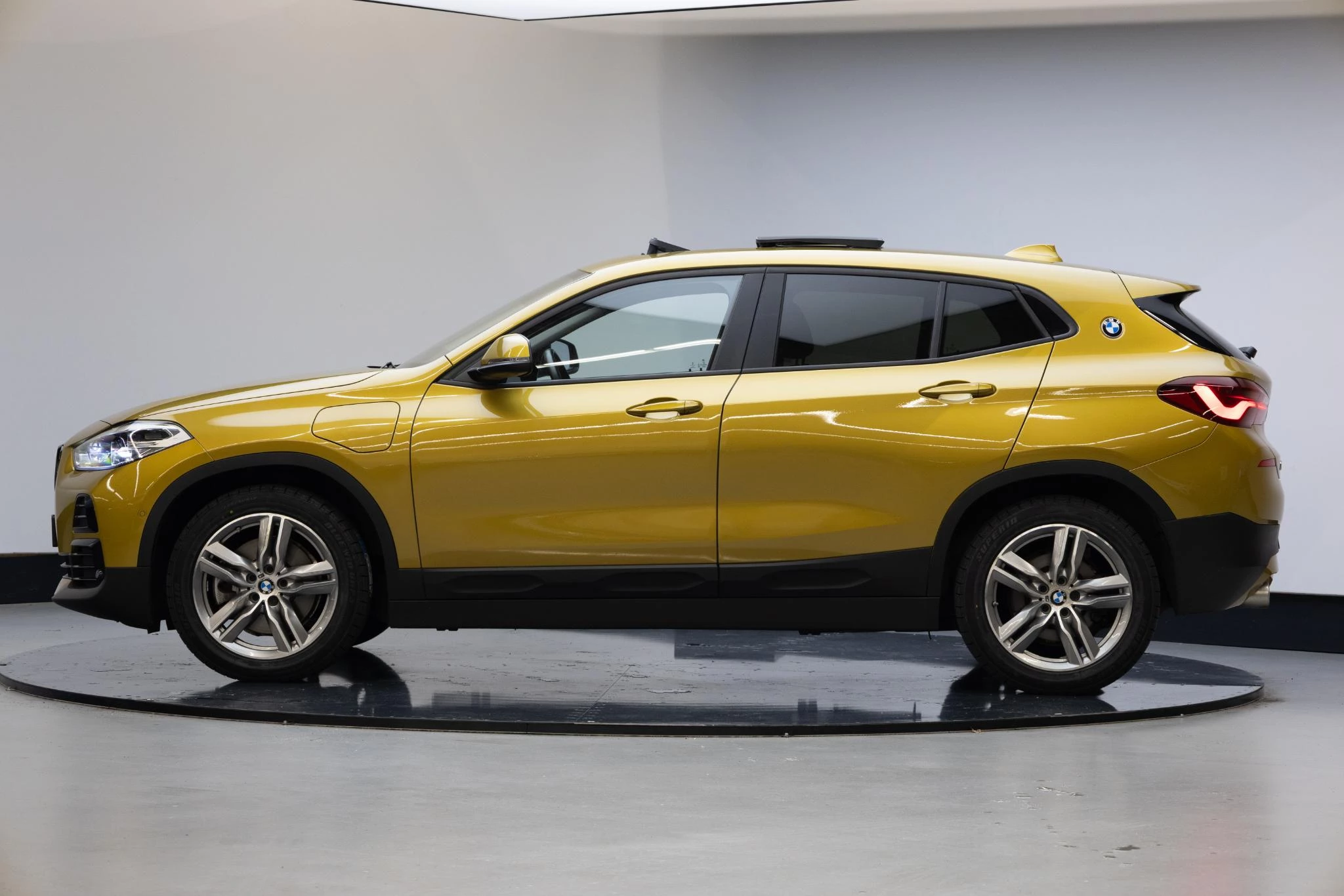 Hoofdafbeelding BMW X2