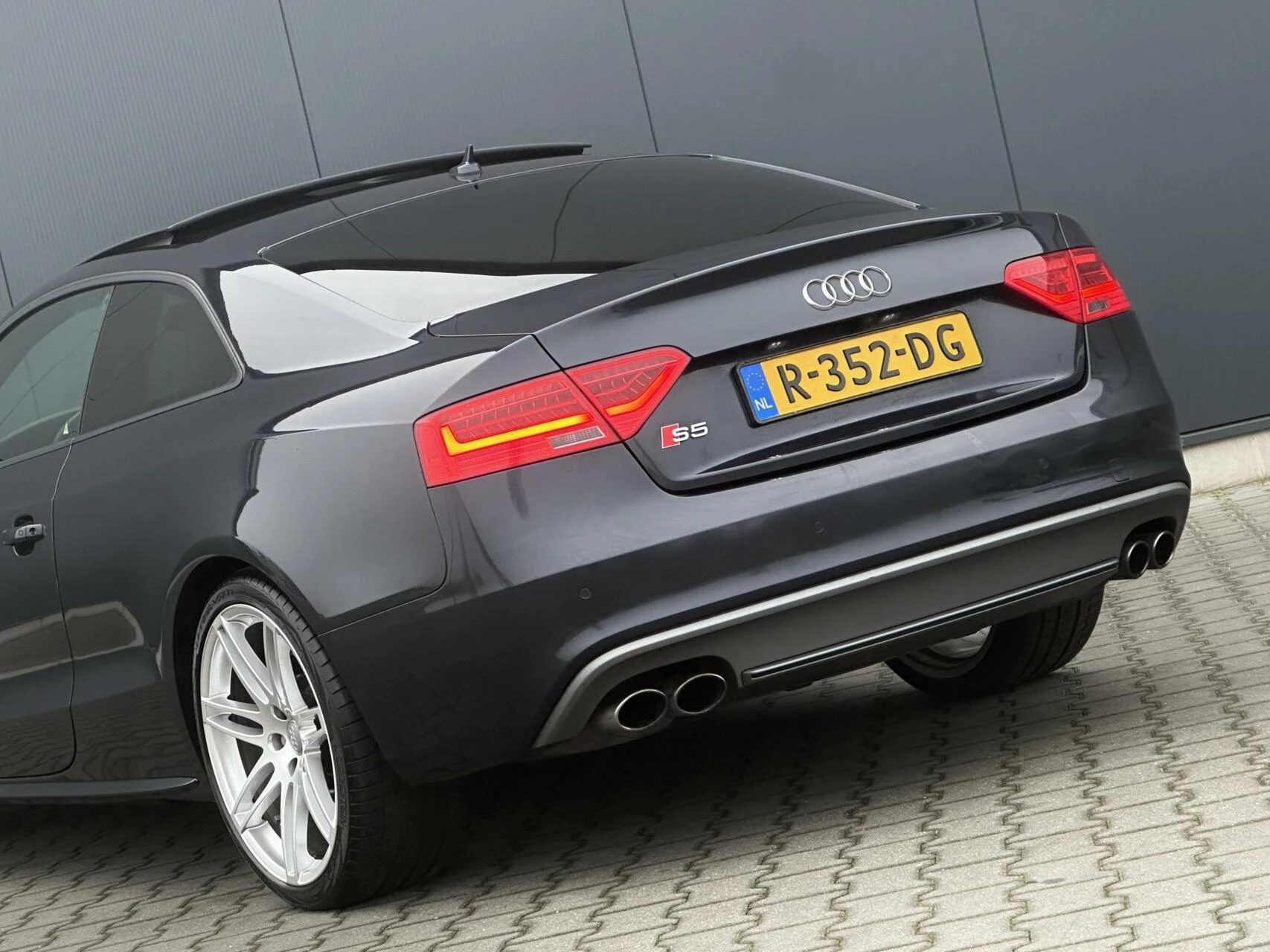 Hoofdafbeelding Audi S5