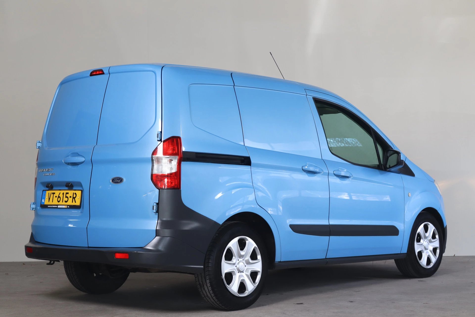 Hoofdafbeelding Ford Transit Courier