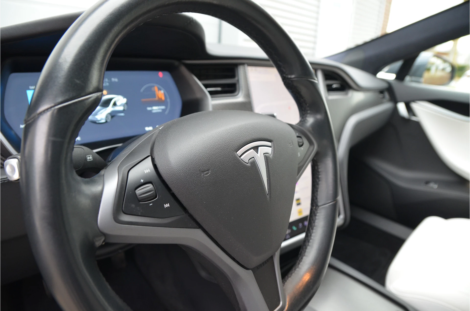 Hoofdafbeelding Tesla Model S