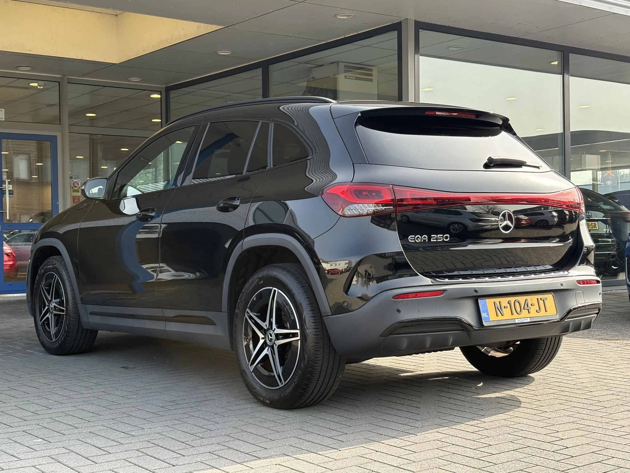 Hoofdafbeelding Mercedes-Benz EQA