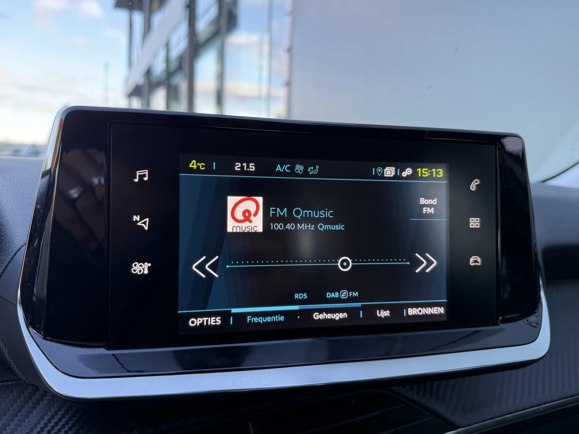 Hoofdafbeelding Peugeot e-208