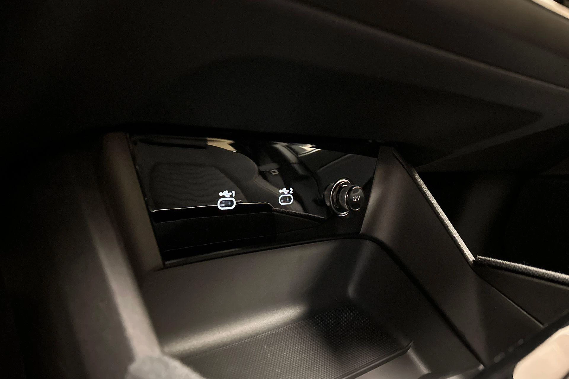 Hoofdafbeelding Audi A6 Avant e-tron