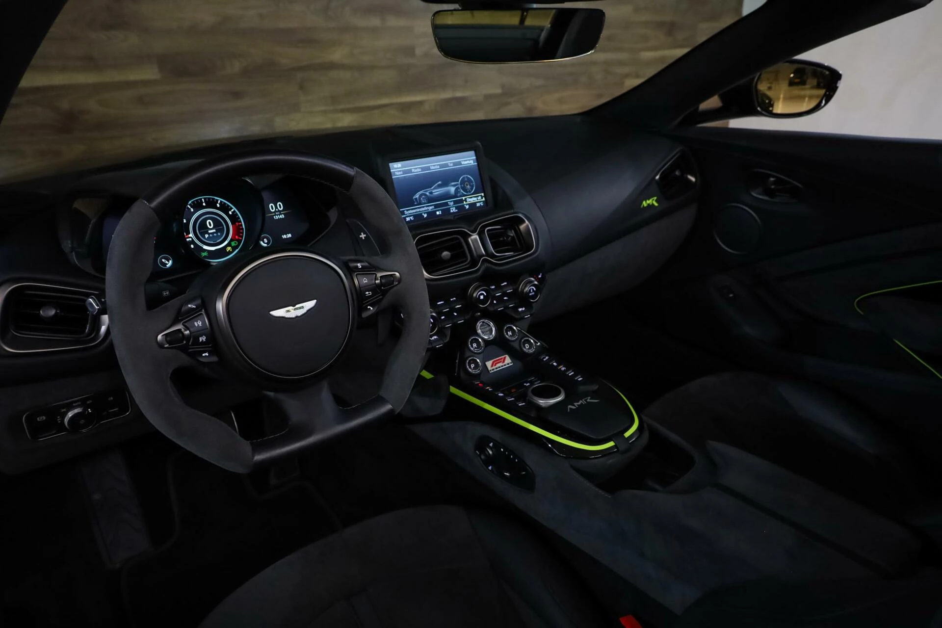 Hoofdafbeelding Aston Martin V8 Vantage