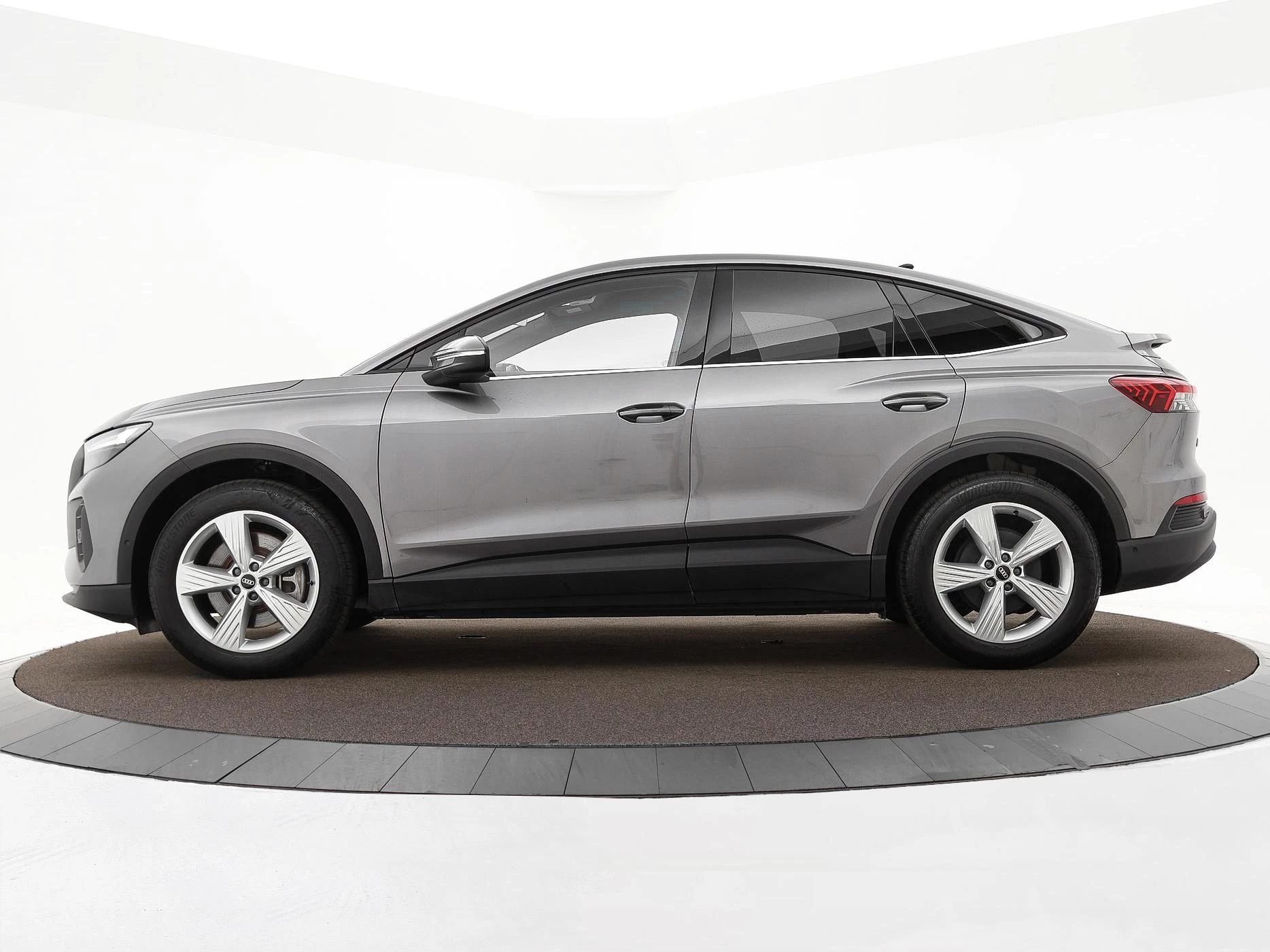Hoofdafbeelding Audi Q4 e-tron