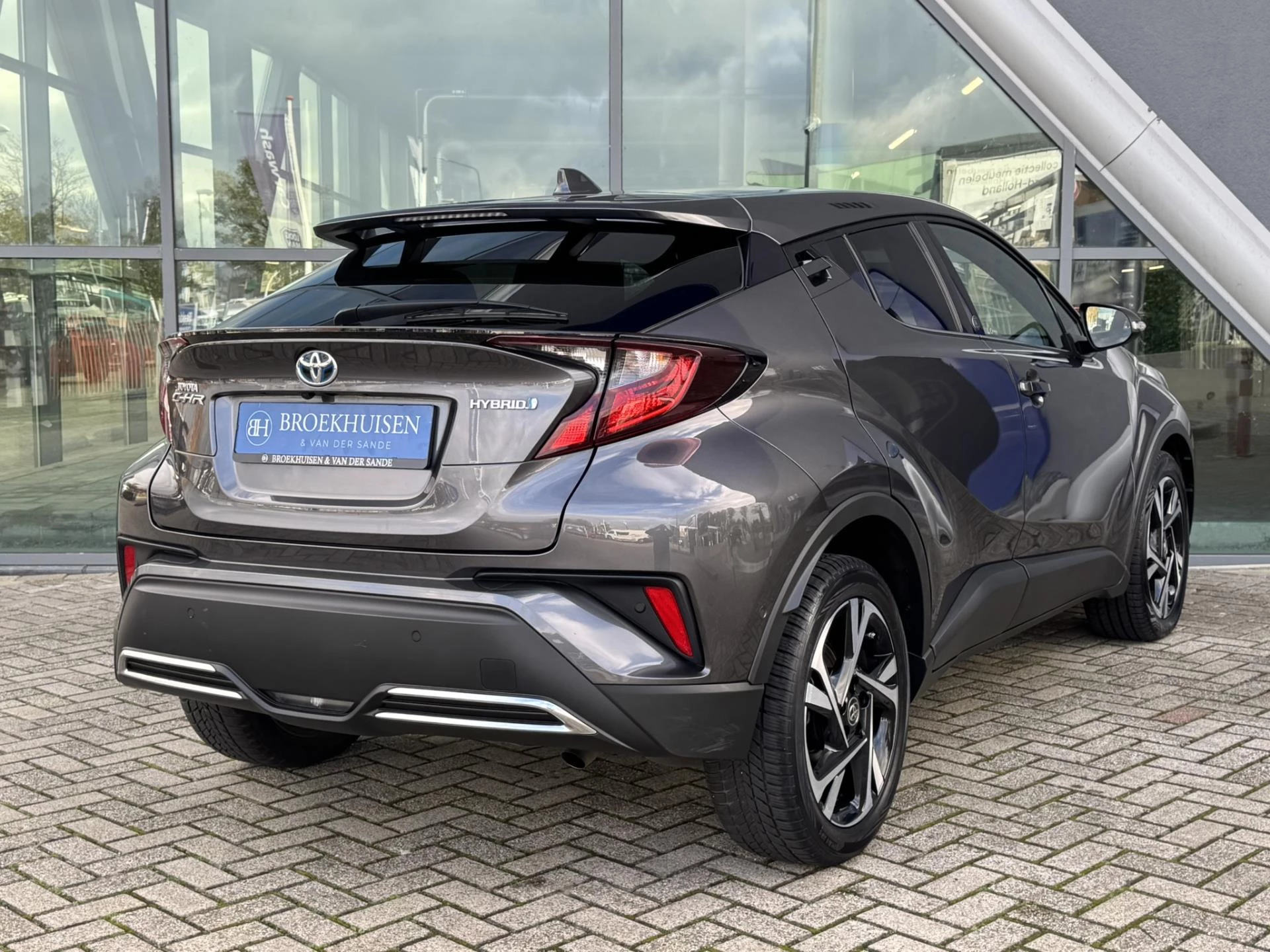 Hoofdafbeelding Toyota C-HR