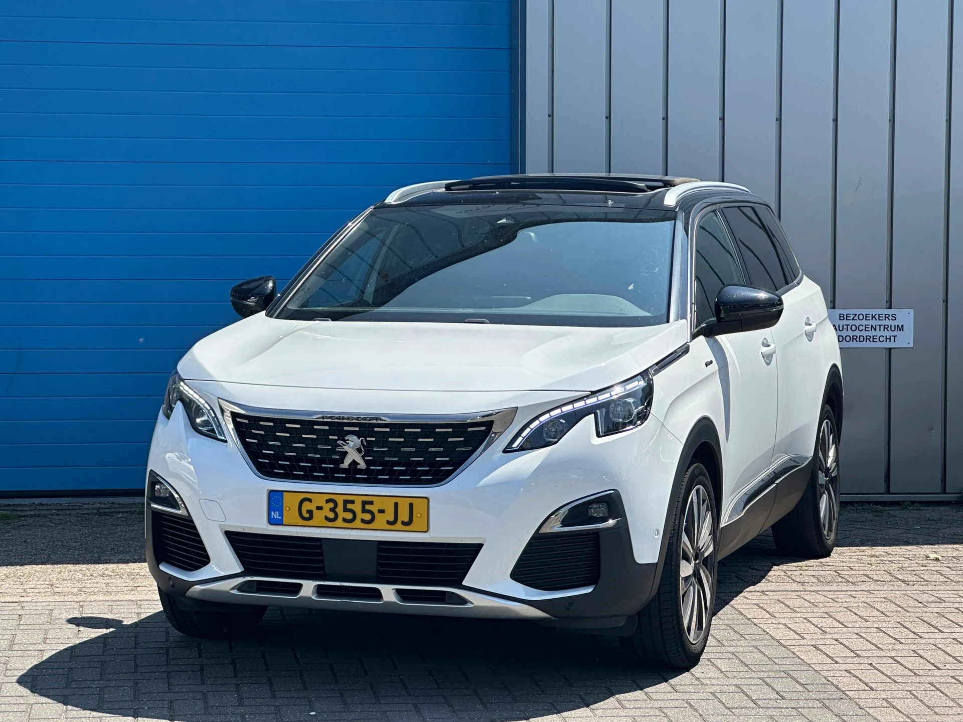 Hoofdafbeelding Peugeot 5008