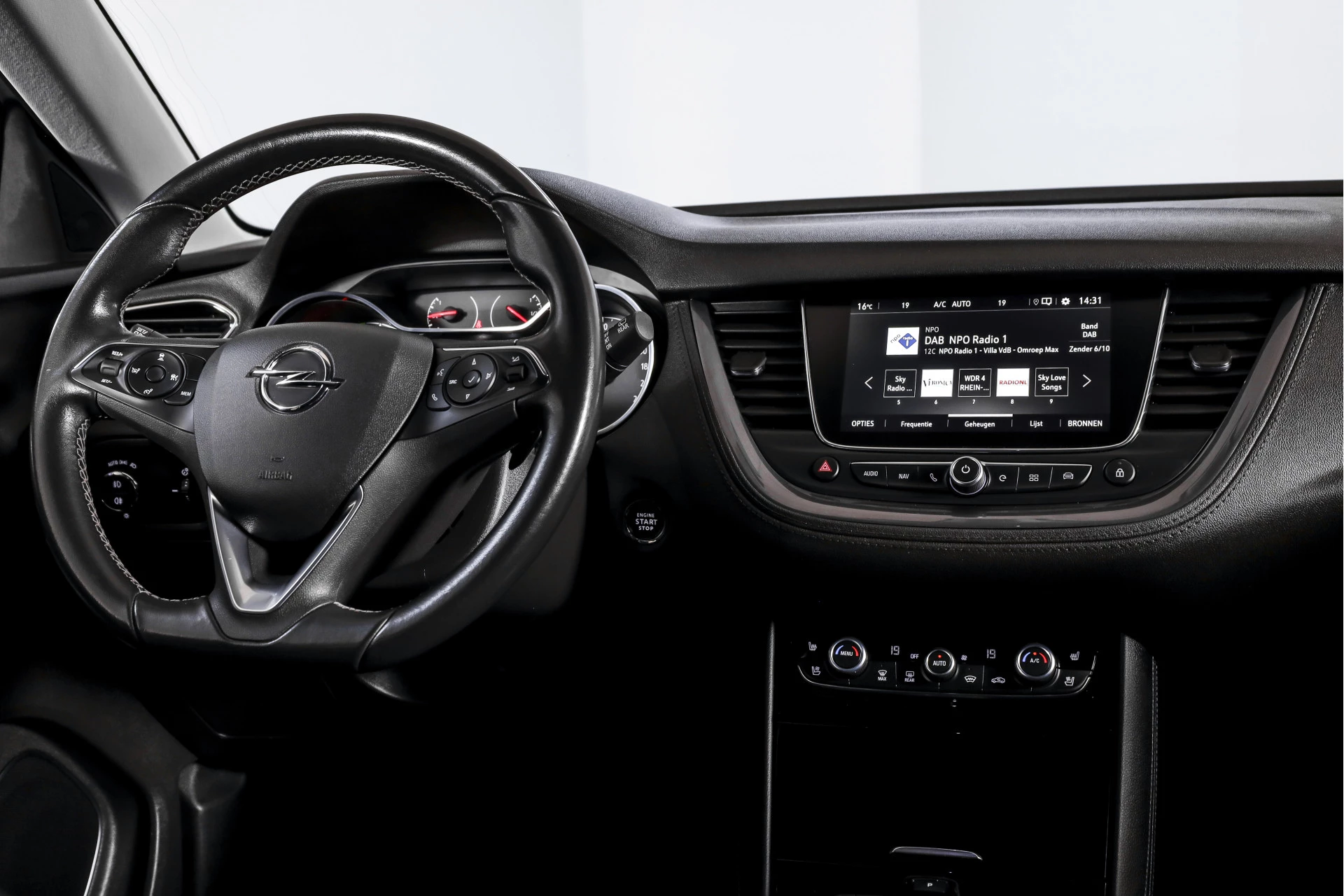 Hoofdafbeelding Opel Grandland X