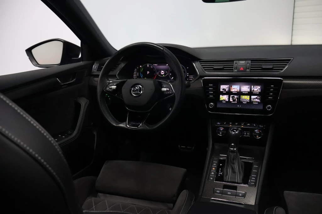 Hoofdafbeelding Škoda Superb