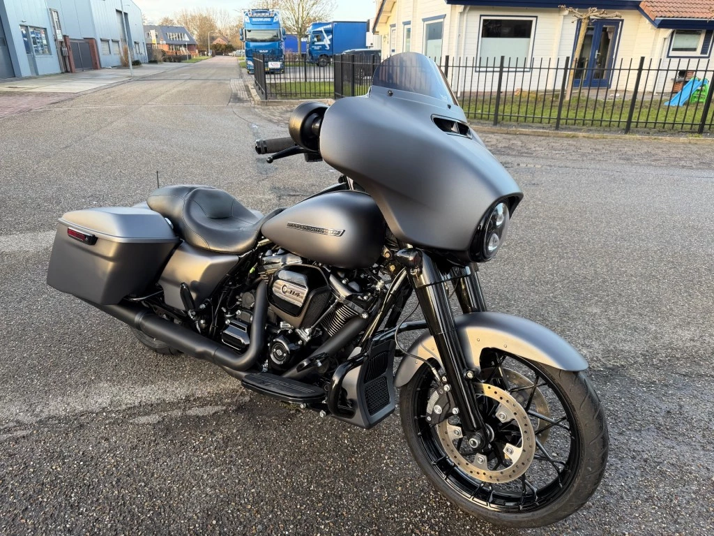 Hoofdafbeelding Harley-Davidson Street Glide