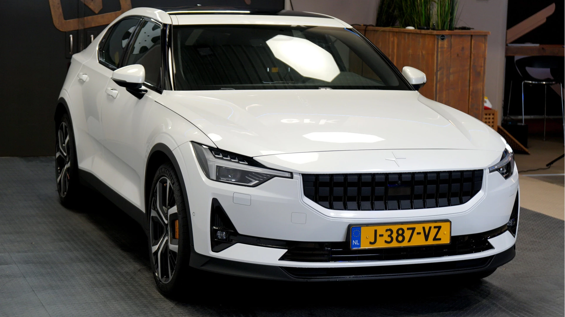 Hoofdafbeelding Polestar 2