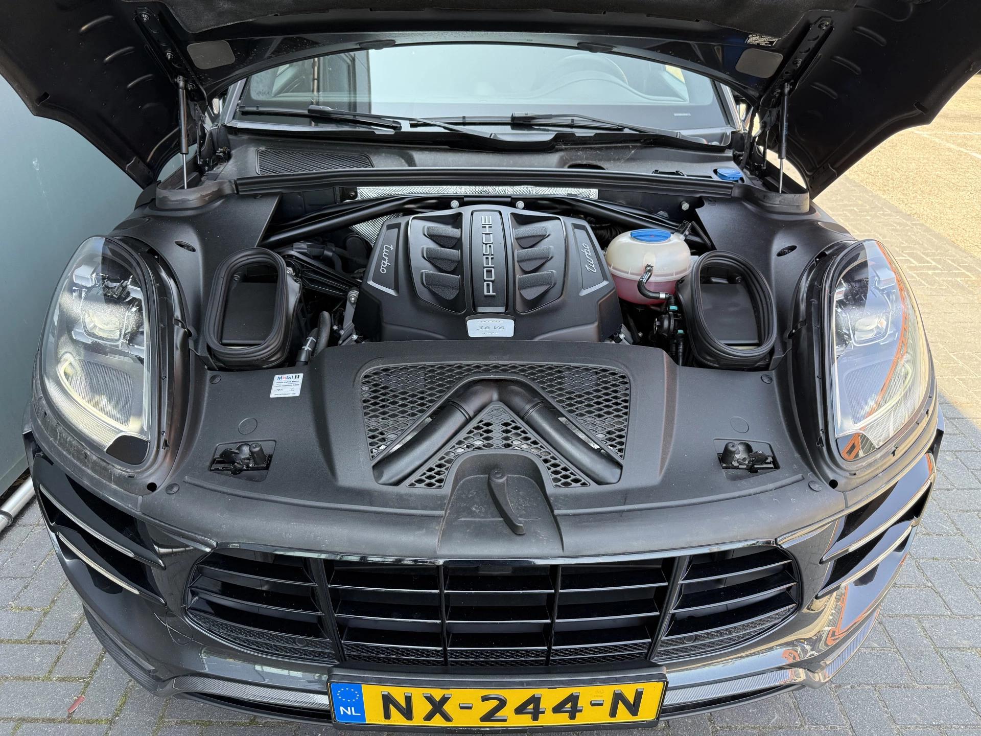 Hoofdafbeelding Porsche Macan
