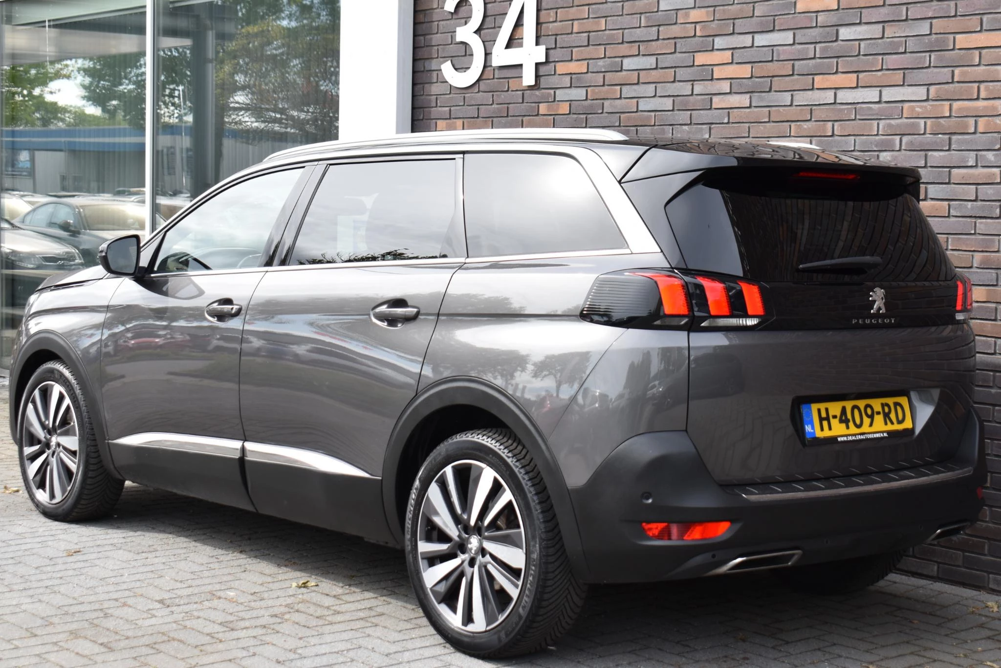 Hoofdafbeelding Peugeot 5008