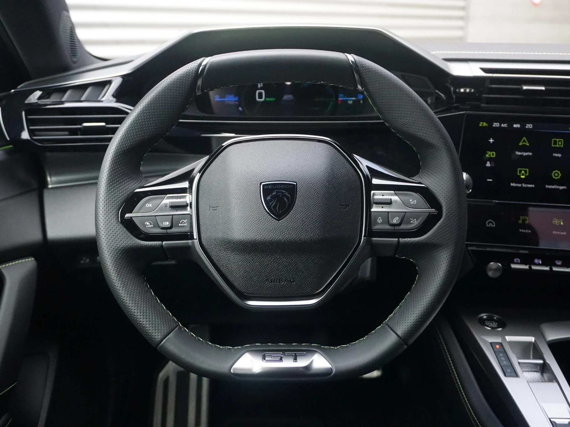 Hoofdafbeelding Peugeot e-308