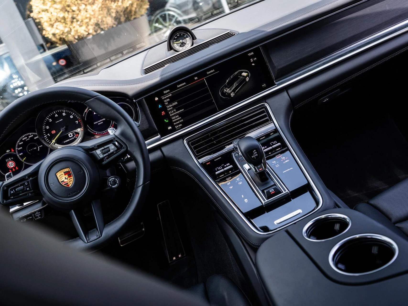 Hoofdafbeelding Porsche Panamera