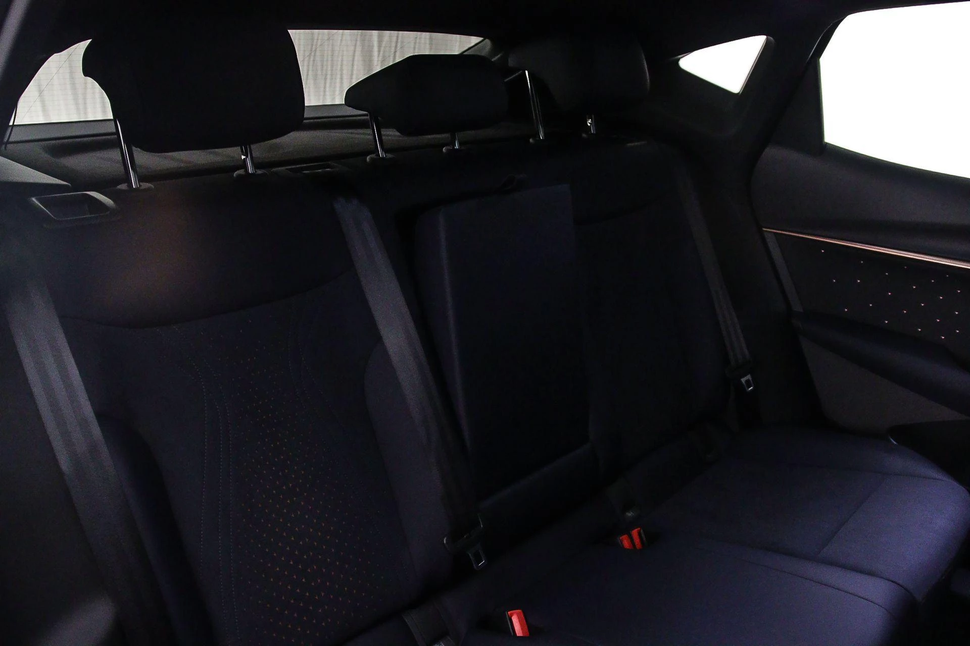 Hoofdafbeelding CUPRA Tavascan