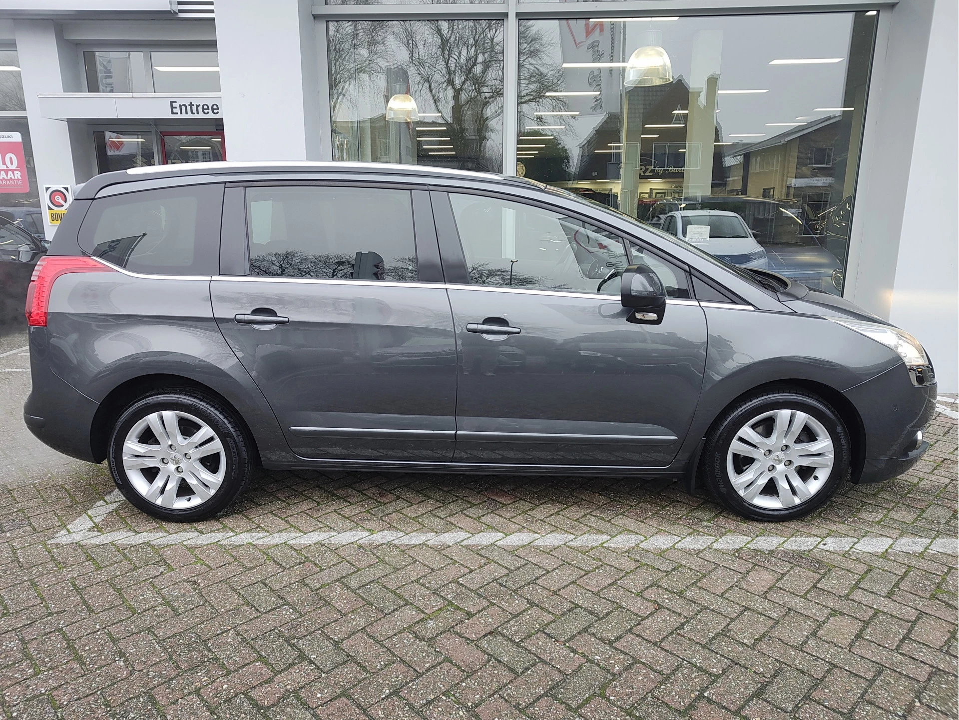 Hoofdafbeelding Peugeot 5008