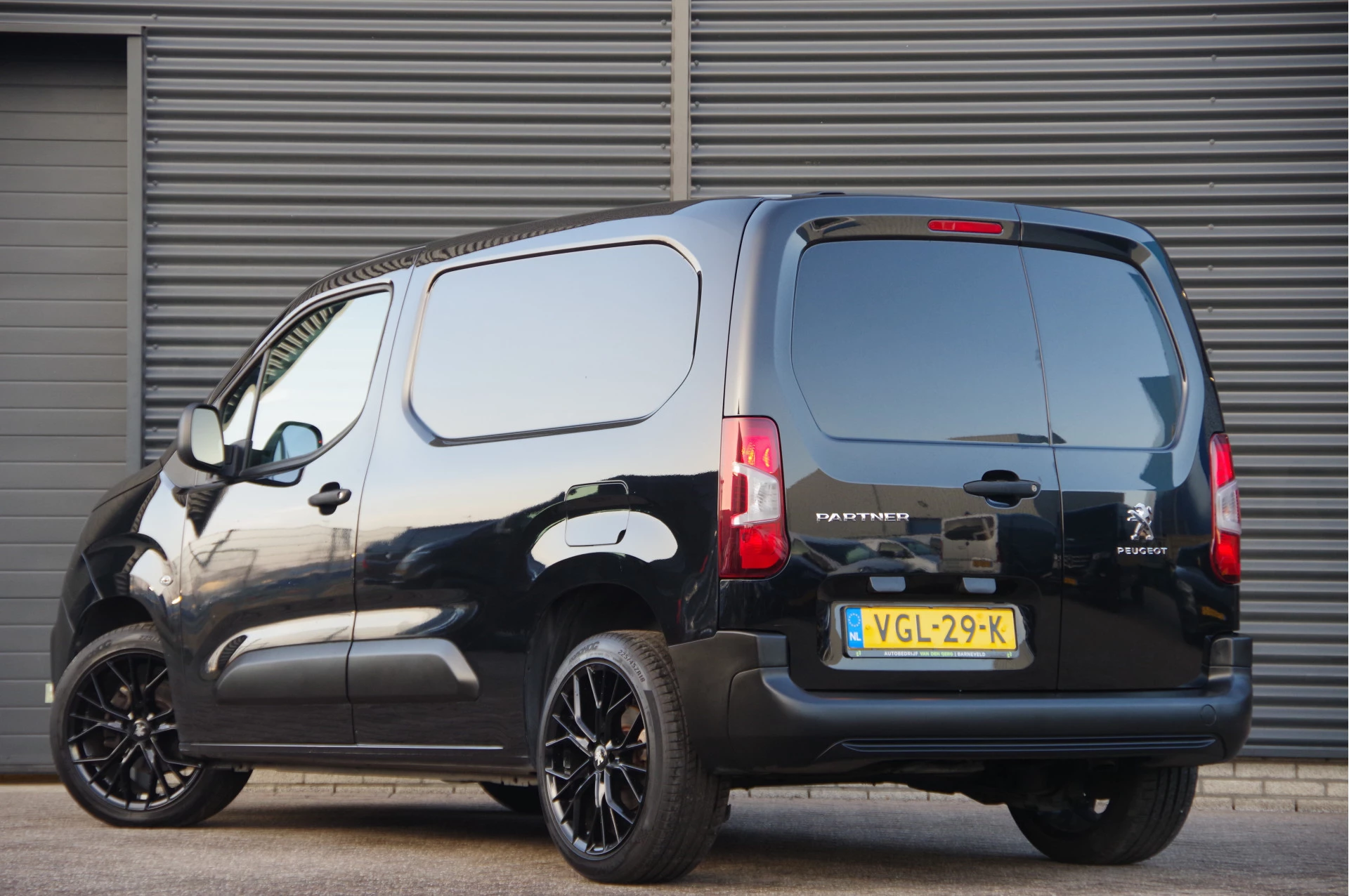 Hoofdafbeelding Peugeot Partner