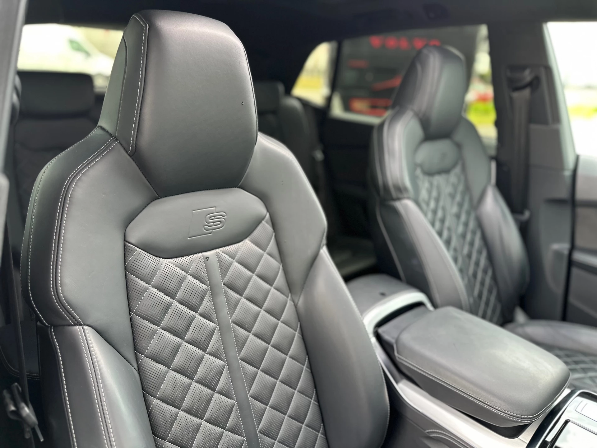 Hoofdafbeelding Audi Q8