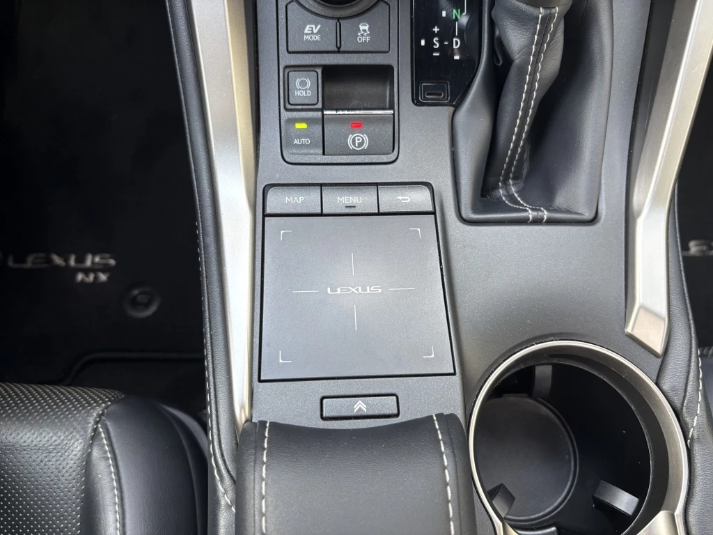 Hoofdafbeelding Lexus NX