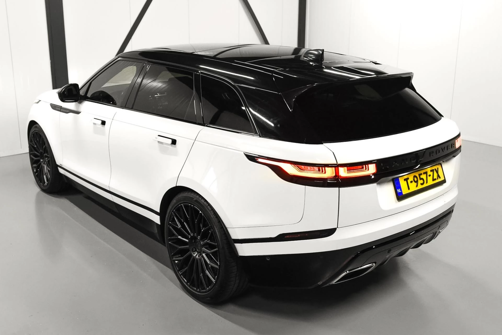 Hoofdafbeelding Land Rover Range Rover Velar