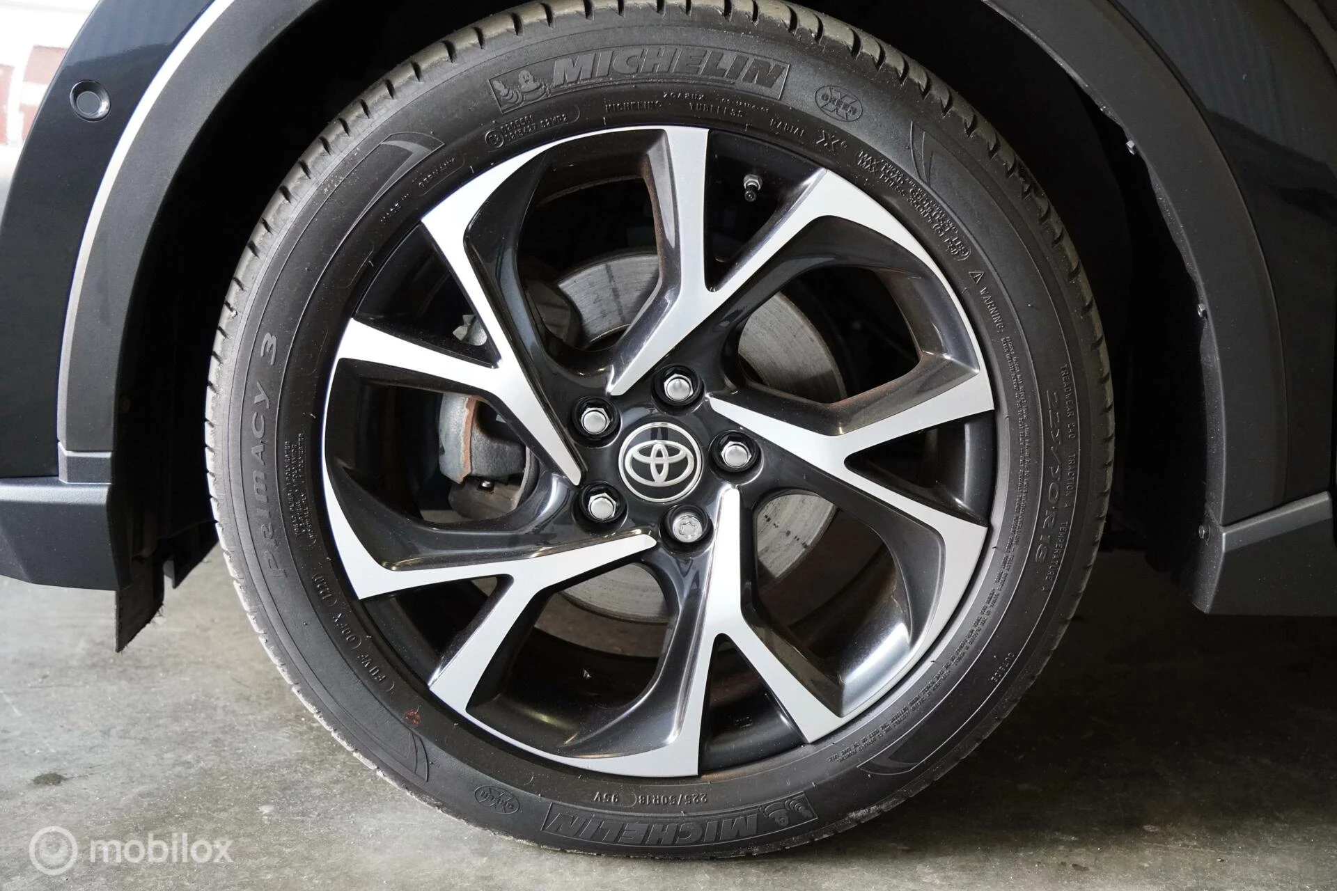 Hoofdafbeelding Toyota C-HR