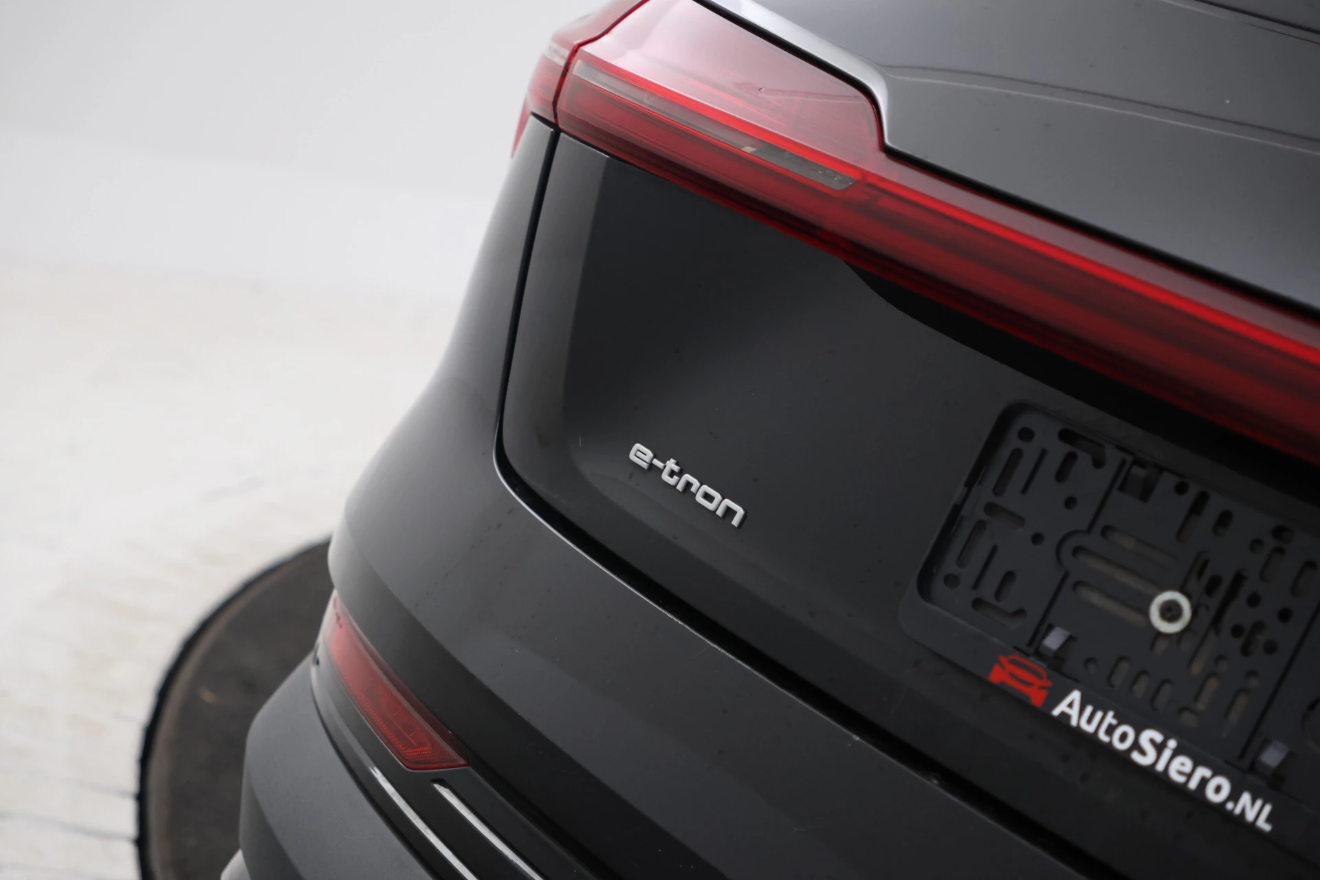 Hoofdafbeelding Audi e-tron