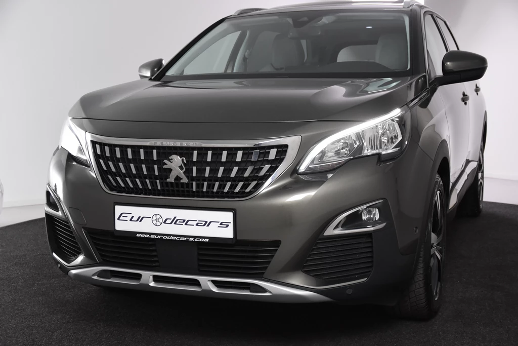 Hoofdafbeelding Peugeot 5008