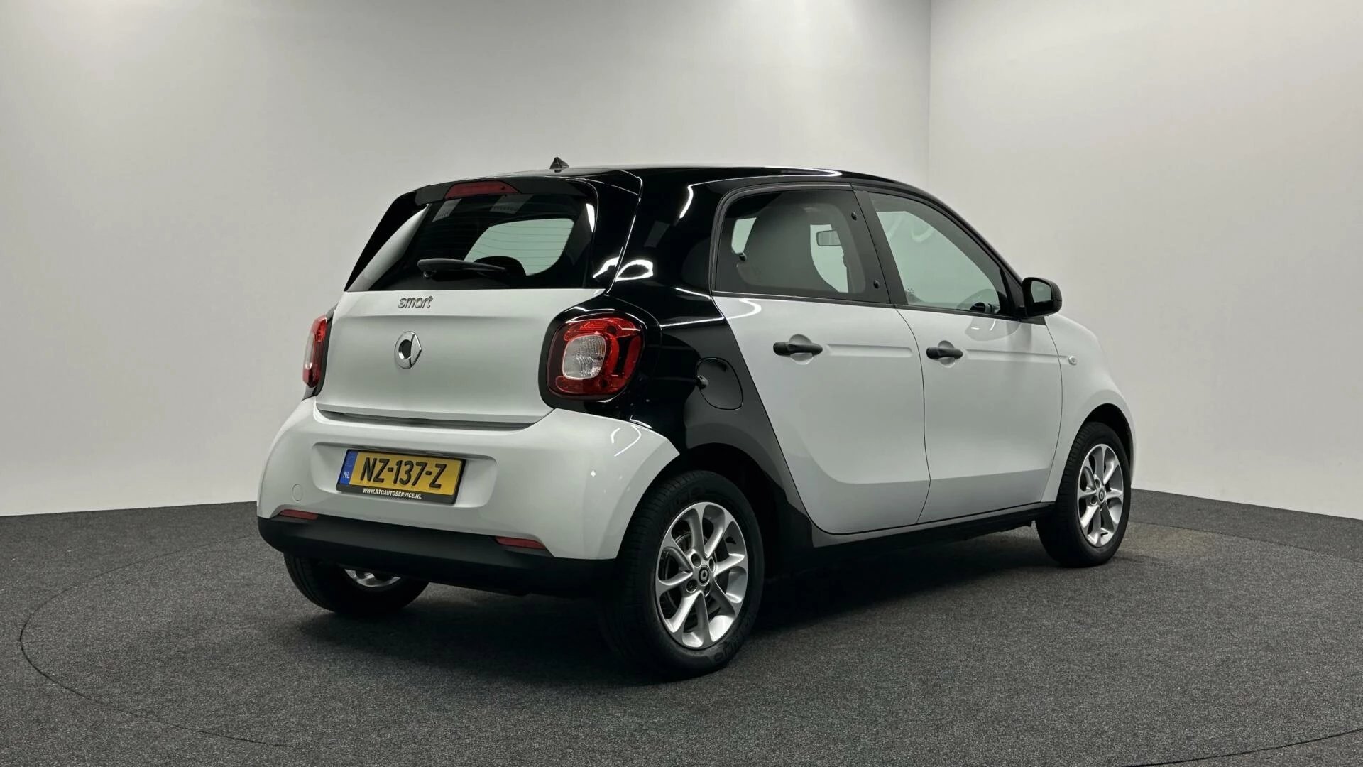 Hoofdafbeelding Smart Forfour