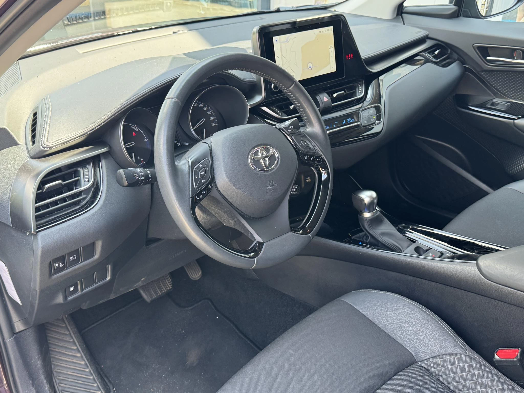 Hoofdafbeelding Toyota C-HR