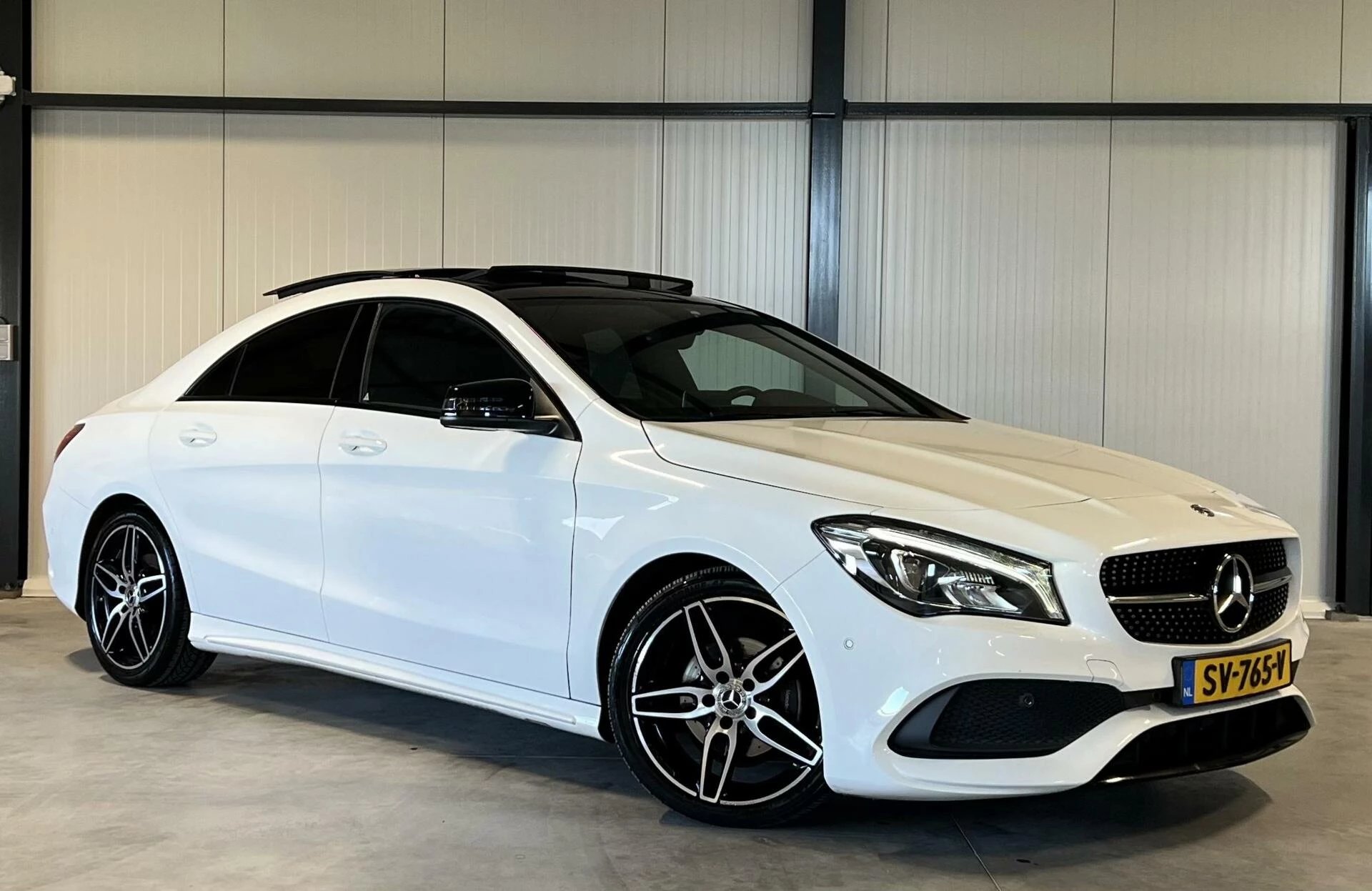 Hoofdafbeelding Mercedes-Benz CLA