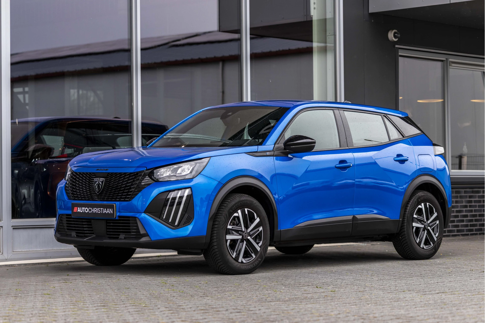 Hoofdafbeelding Peugeot e-2008