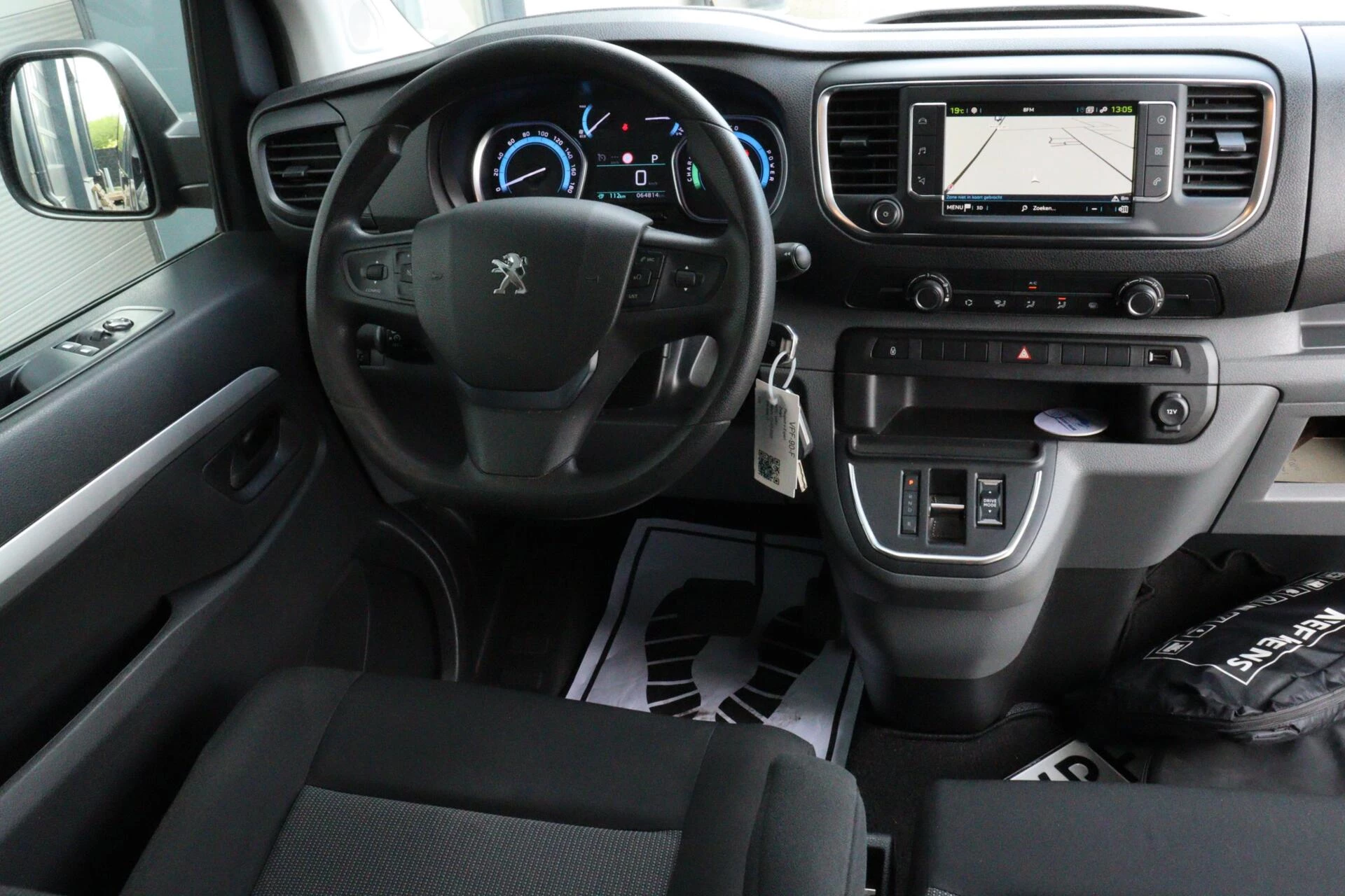 Hoofdafbeelding Peugeot e-Expert