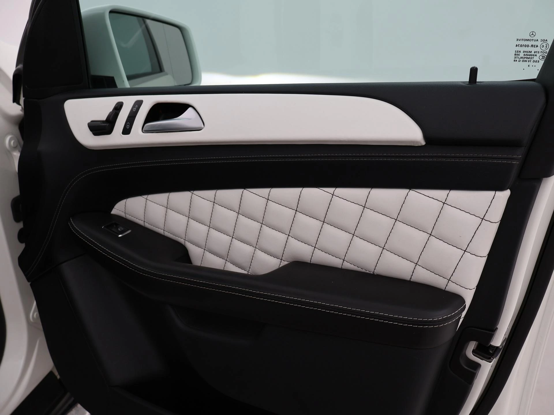 Hoofdafbeelding Mercedes-Benz M-Klasse