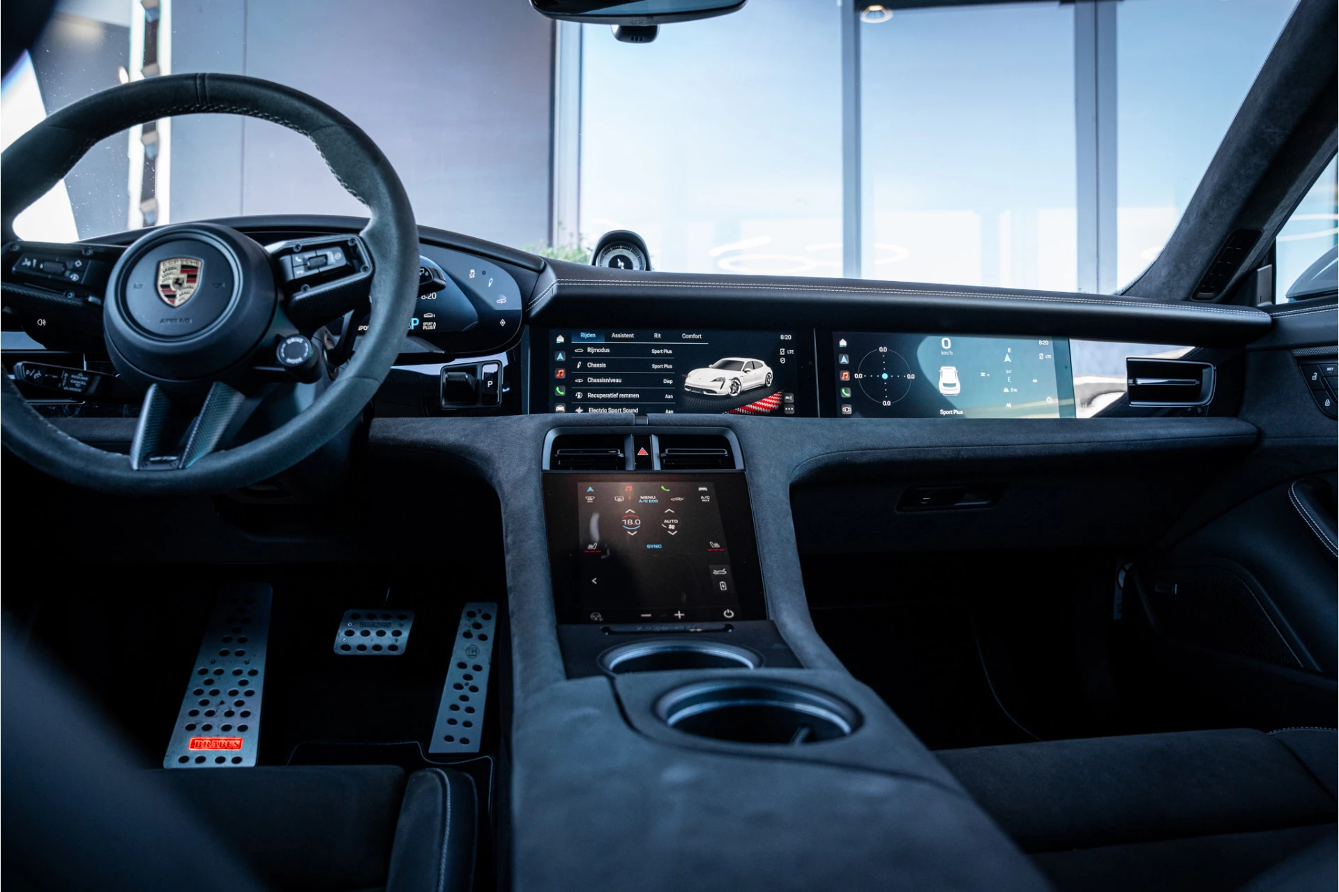 Hoofdafbeelding Porsche Taycan