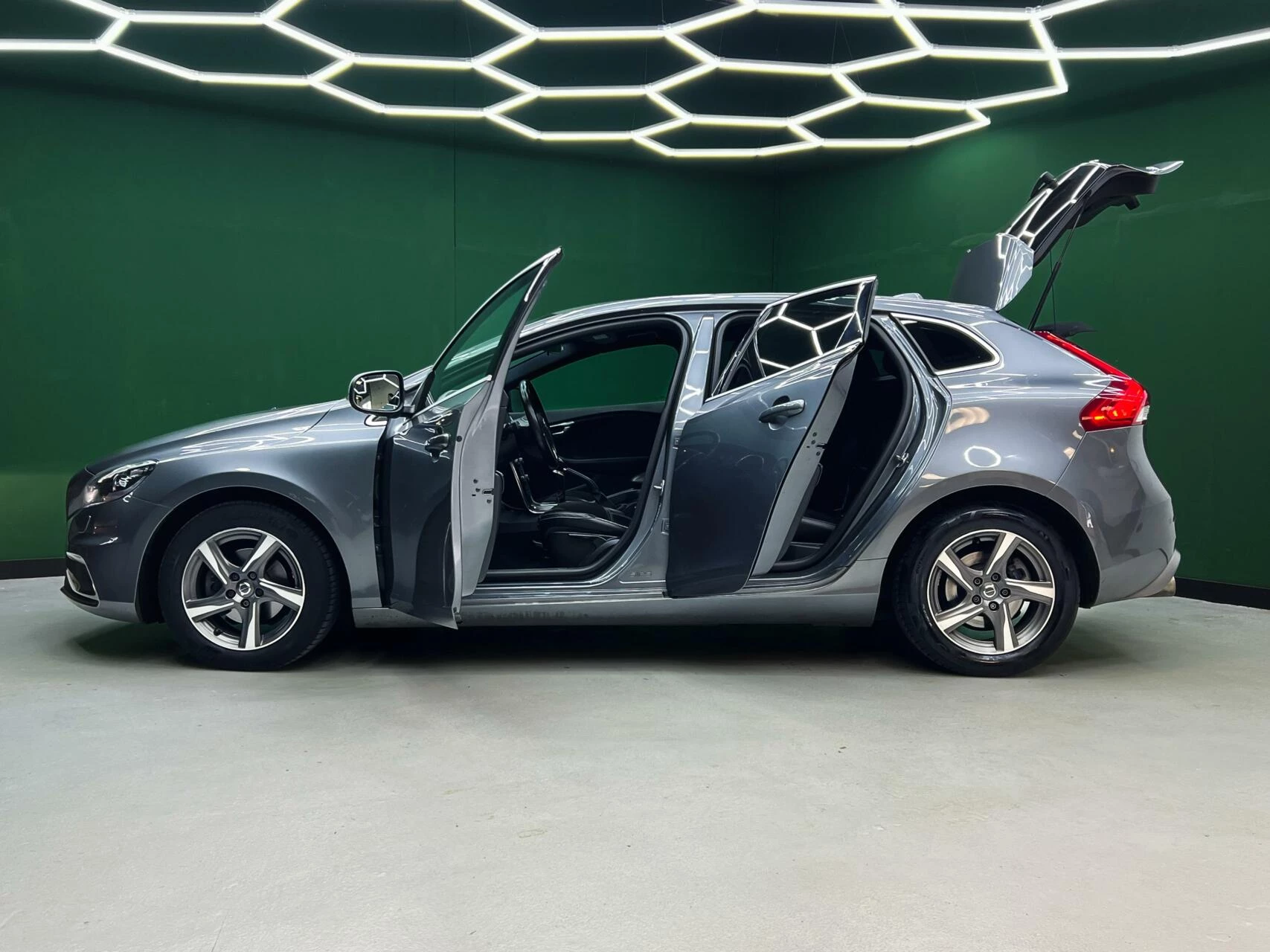 Hoofdafbeelding Volvo V40