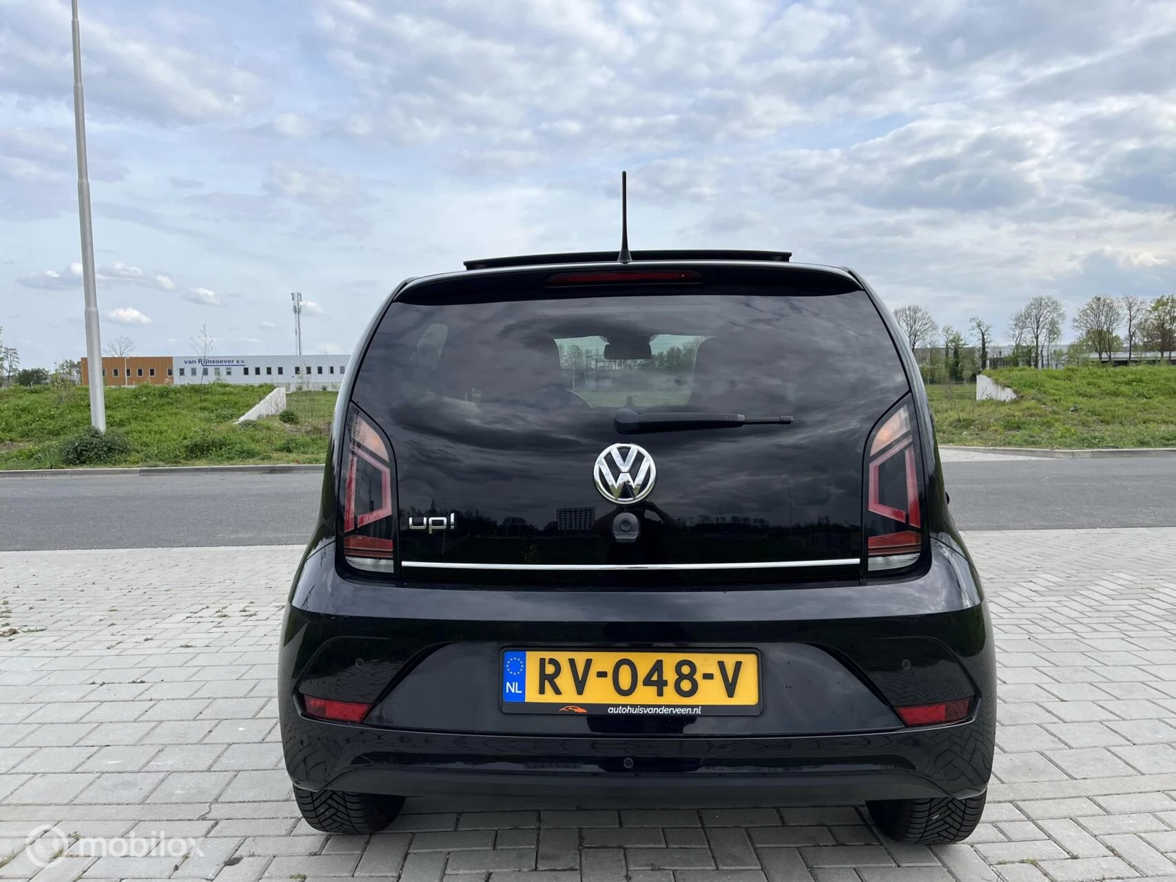 Hoofdafbeelding Volkswagen up!