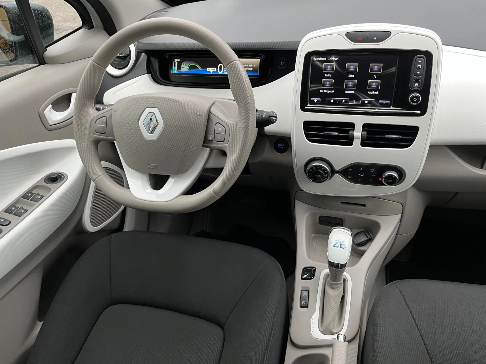 Hoofdafbeelding Renault ZOE